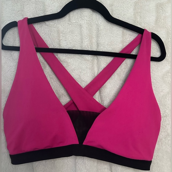 Sports Bra & Tank Top Bundle - Picture 3 of 6